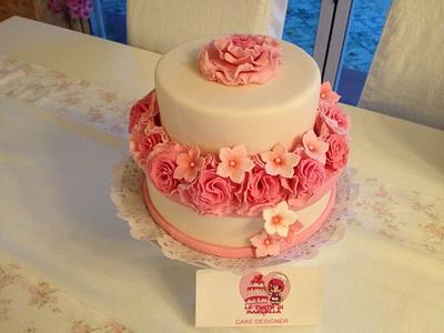 Pink flowers cake - Cake by Le Torte di Marcella 