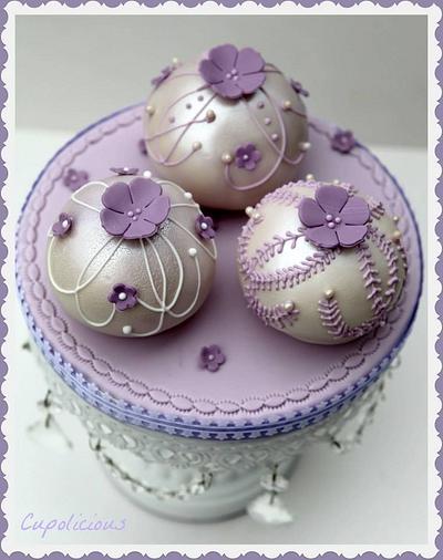 Mini Cakes - Cake by Kriti Walia