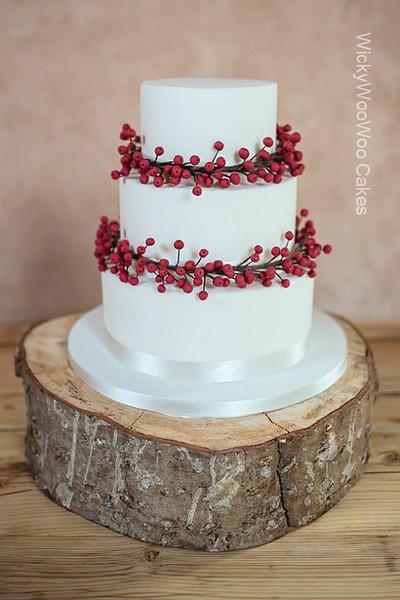 Winter Berries - Cake by WickyWooWoo Cakes