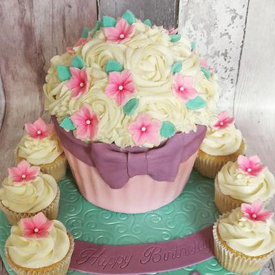 Giant Cupcake Birthday Cake - Cake by Lilli Oliver Cake Boutique