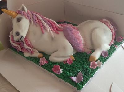 Unicorn - Cake by Jen