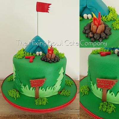 Camping ! - Cake by The Mixing Bowl Cake Company 