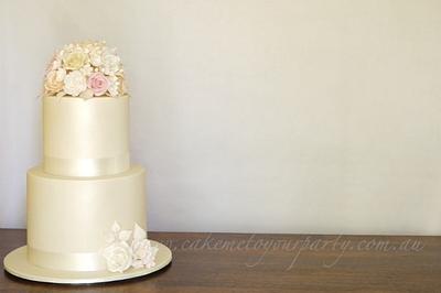 Pastel Wedding Cake- allergy friendly - Cake by Leah Jeffery- Cake Me To Your Party