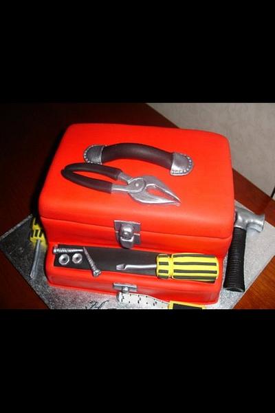 Tool box - Cake by Donnajanecakes 