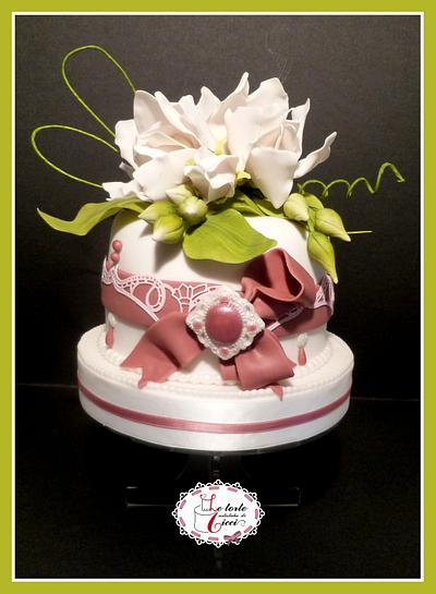 woman gardenia cake - Cake by "Le torte artistiche di Cicci"