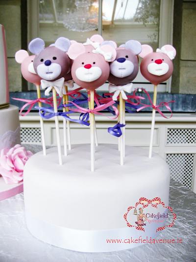 TEDDY BEAR Cake Pops - Cake by Agatha Rogowska ( Cakefield Avenue)