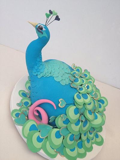 Miss peacock - Cake by Louisa Massignani