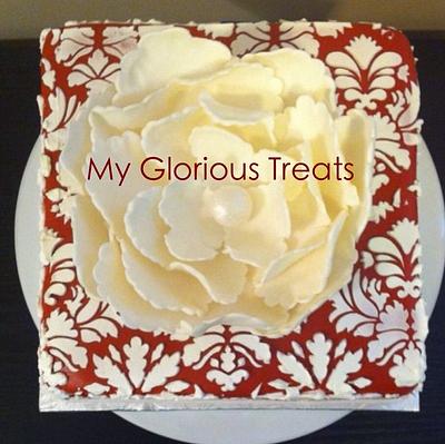 Red & White Damask with giant fantasy flower - Cake by funni