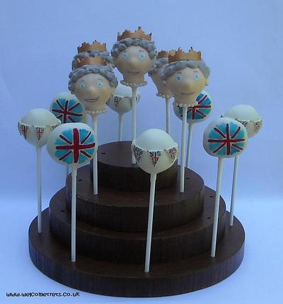 Queen 'Jubilee' Cakepops - Cake by welcometreats