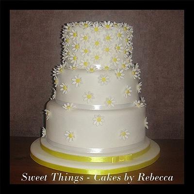daisy wedding cake - Cake by Sweet Things - Cakes by Rebecca