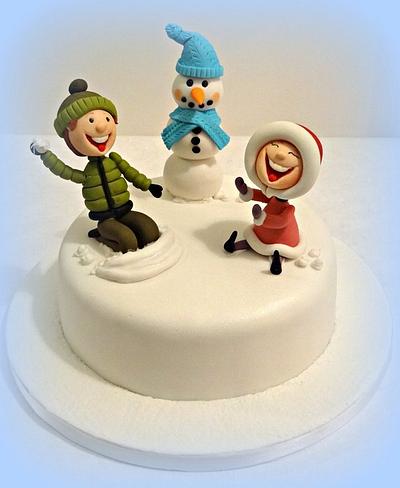 Snowball fight - Cake by claire mcdonough