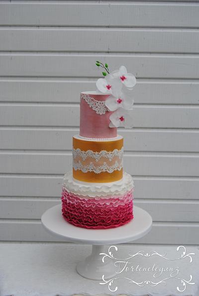 Spring Wedding Cake  - Cake by Torteneleganz