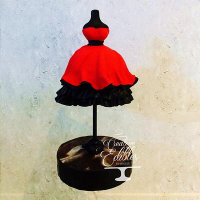 Red dress cake - CPC Birthday Collaboration  - Cake by Creative Edibles by Vercess