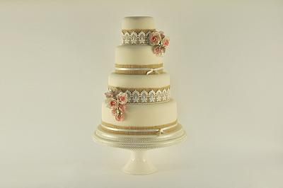 Rustic Style Wedding Cake - Cake by Sue Field
