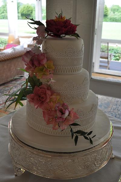 Cascade wedding cake - Cake by Joanna Haines