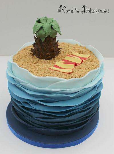 Dessert island beach with ruffled waves - Cake by Marie's Bakehouse