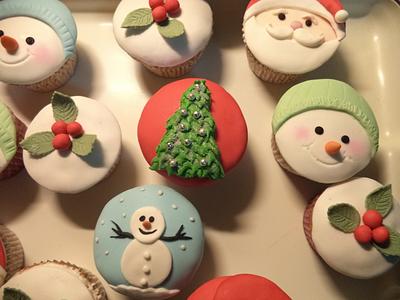 Christmas cupcakes - Cake by Paula Rebelo