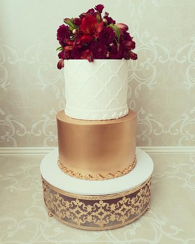 Wedding cake - Cake by designed by mani
