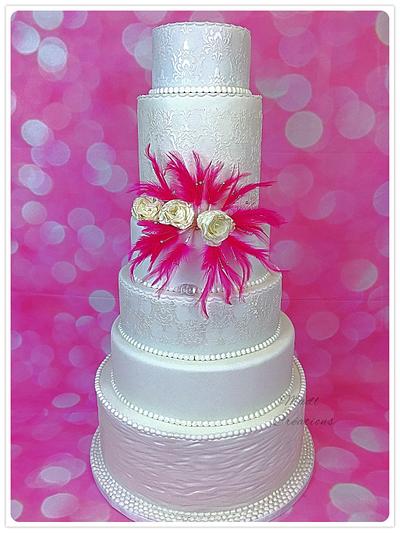 Wedding cake by Madl créations - Cake by Cindy Sauvage 