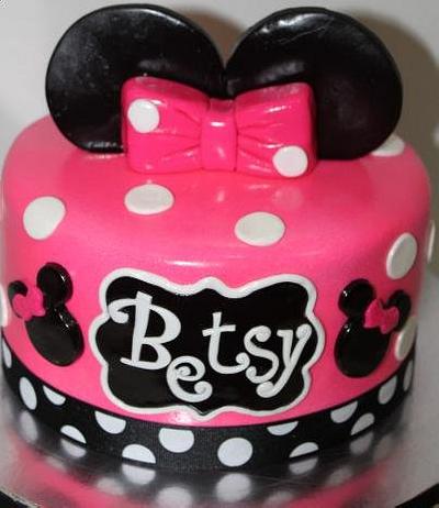Minnie Mouse Birthday Cake - Cake by Teresa Markarian