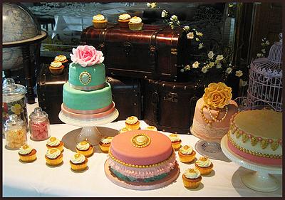 Vintage Cake table - Cake by Etty