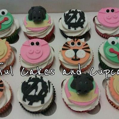 animal cupcakes  - Cake by bootifulcakes