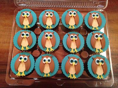 Owl Cupcakes - Cake by N&N Cakes (Rodette De La O)