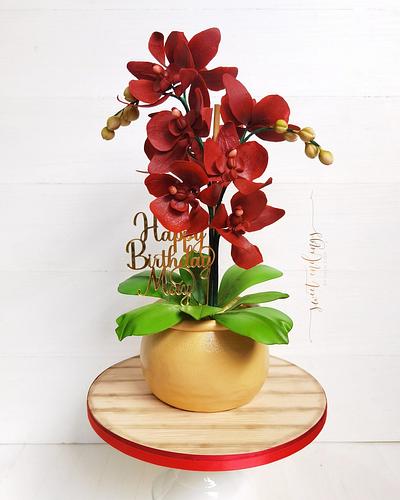 Elegant Orchid - Cake by Lulu Goh