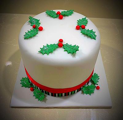 Holly & Berries Xmas cake - Cake by Ele Lancaster