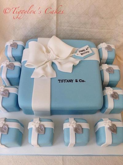 Tiffany gift boxes  - Cake by Tiggylou's cakes 
