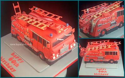 Fire Engine, Replica of a Clients Model and Fire Engine he worked on. - Cake by Kays Cakes