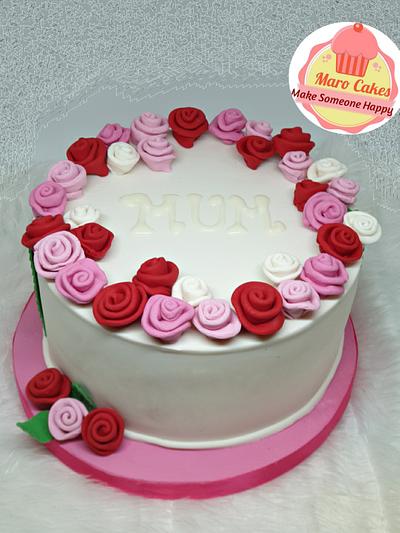 Flowery mother'day cake - Cake by Maro Cakes