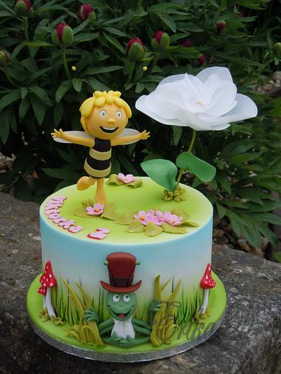 Maya the Bee - Cake by Derika