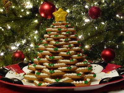 Gingerbread cookie tree - Cake by Melissa Cook