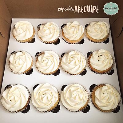 Cupcakes Arequipe Medellín - Cake by Dulcepastel.com