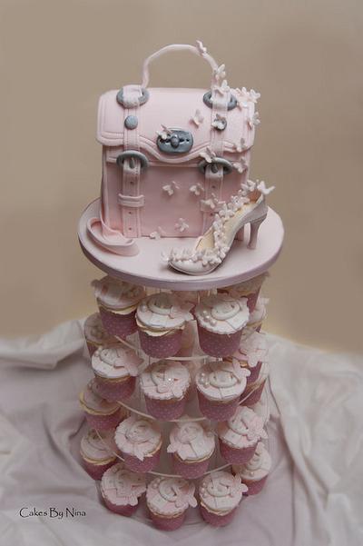 Chic Handbag Wedding Cake - Cake by Cakes by Nina Camberley