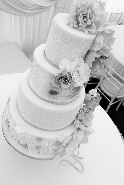 Belvoir Castle Wedding Cake - Cake by Clare's Cakes - Leicester