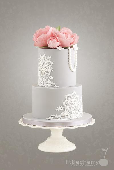 Grey and Pink - Cake by Little Cherry
