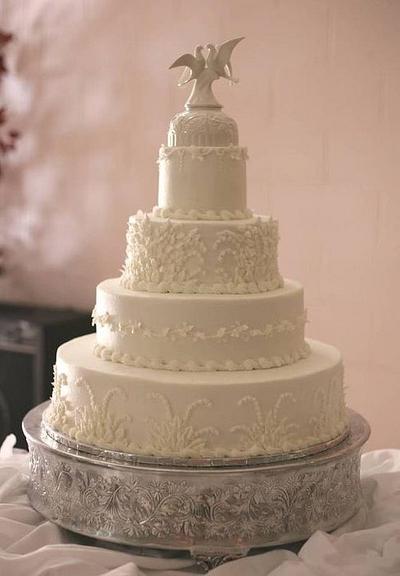 ivory wedding - Cake by Kitti Lightfoot