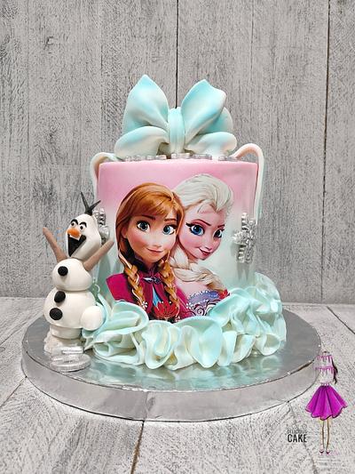 Frozen cake by lolodeliciouscake 💙 - Cake by Lolodeliciouscake