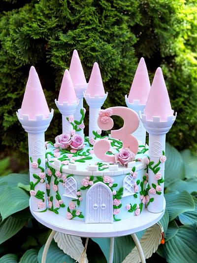 Beauty Princess castle - Cake by lucka1111