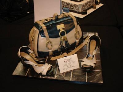 handbag cake - Cake by Putty Cakes
