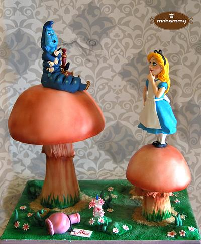 Alice and the Caterpillar - Cake by Mnhammy by Sofia Salvador