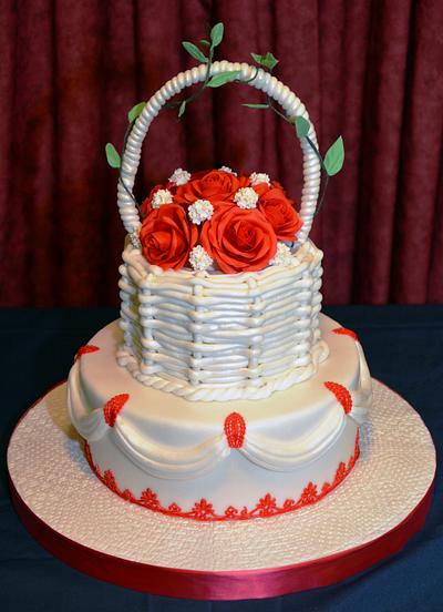 Honney cake with red sugar roses - Cake by Tania