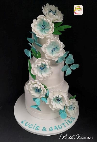 Floral wedding cake - Cake by Ruth - Gatoandcake