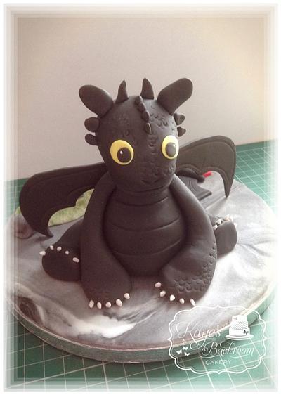 Toothless dragon topper - Cake by Kaye's Backroom Cakery
