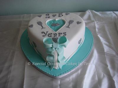 Silver Wedding Anniversary - Cake by Teresa Bryant