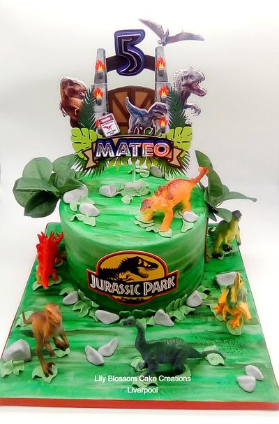 Jurassic Park Dinosaur Cake - Cake by Lily Blossom Cake Creations
