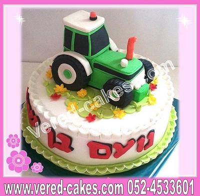 A green tractor cake - Cake by veredcakes