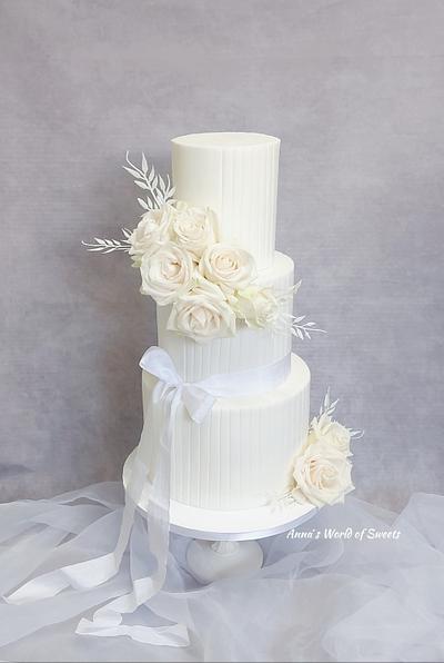 Wedding Cake - Cake by Anna's World of Sweets 